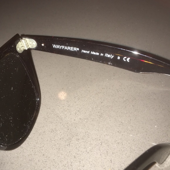 Ray-Ban Wayfarer - Picture 2 of 4